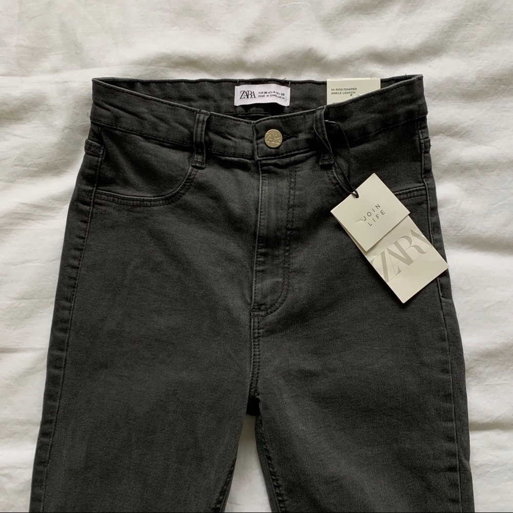 Zara Ripped Hi-Rise Jeggings